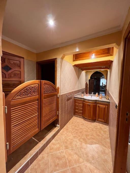 Superbe Appartement Avec Parking Gratuit Marrakesh Exterior foto